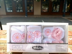 3 Piece Flower Baby Gift Set Pink